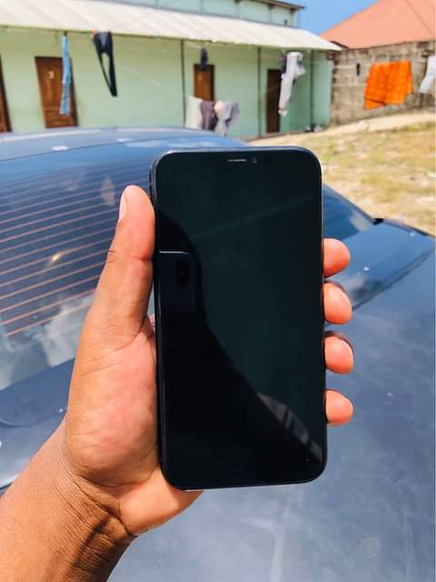 A picture of iphone XR