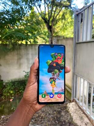 A picture of SAMSUNG A32