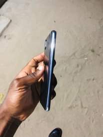 A picture of AQUOS DOCOMO R2 MPYA BADO