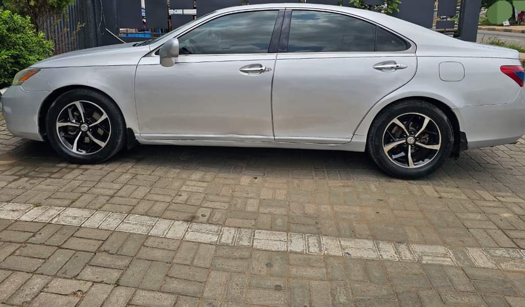 A picture of For sale AVAILABLE FOR SALES NOW Lexus ES350 FULL OPTION