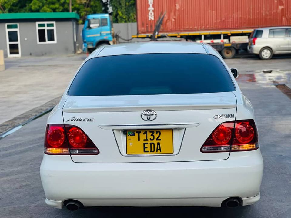 A picture of Mteja serious tuwasiliane njo ofisini 0716953000