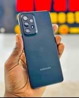 A picture of Samsung A33 5G at 550k free accessories