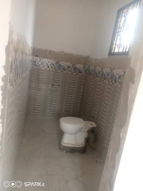 A picture of Chumba Cha kupanga Master maeneo kigamboni soko maziwa 80k