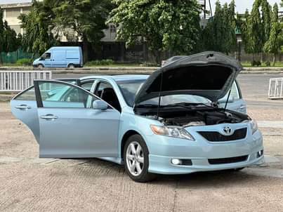A picture of 2008 Toyota Camry sport Toks