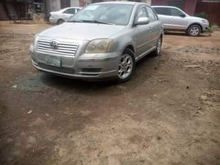 A picture of Toyota avenzis 2004