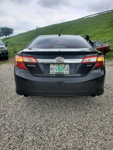 A picture of 2013 Toyota Camry V6