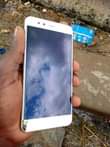 A picture of Huawei p20 lite ipo vzr gb64 ram4 net4 g