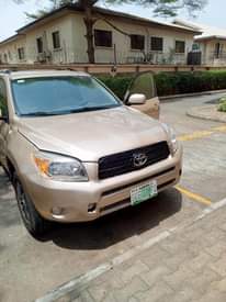 A picture of V good deal 2005 rx330 Engine untouched Gear