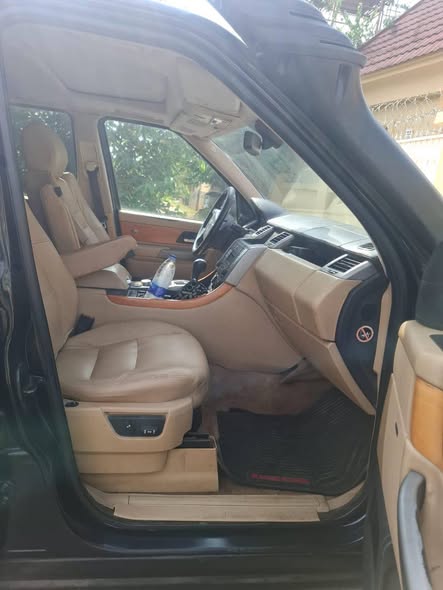 A picture of super distress Range Rover Sport 2008 Untampered Engine and Gear