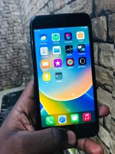 A picture of I phone 8 plus 64gb fingerprints active battery 100 storage