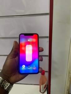 A picture of Iphone 11