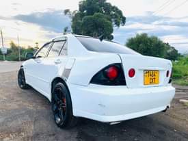 A picture of Toyota alteza 1g