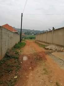 A picture of 50ft X 60ft Prime Commercial Private Land touching tarmac at