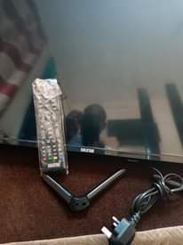 A picture of SOLSTER 32 INCHES DIGITAL SETLITE FLAT TV ON SAKE
