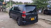 A picture of Toyota Noah gari kali saaana Bei ml 8 5 No