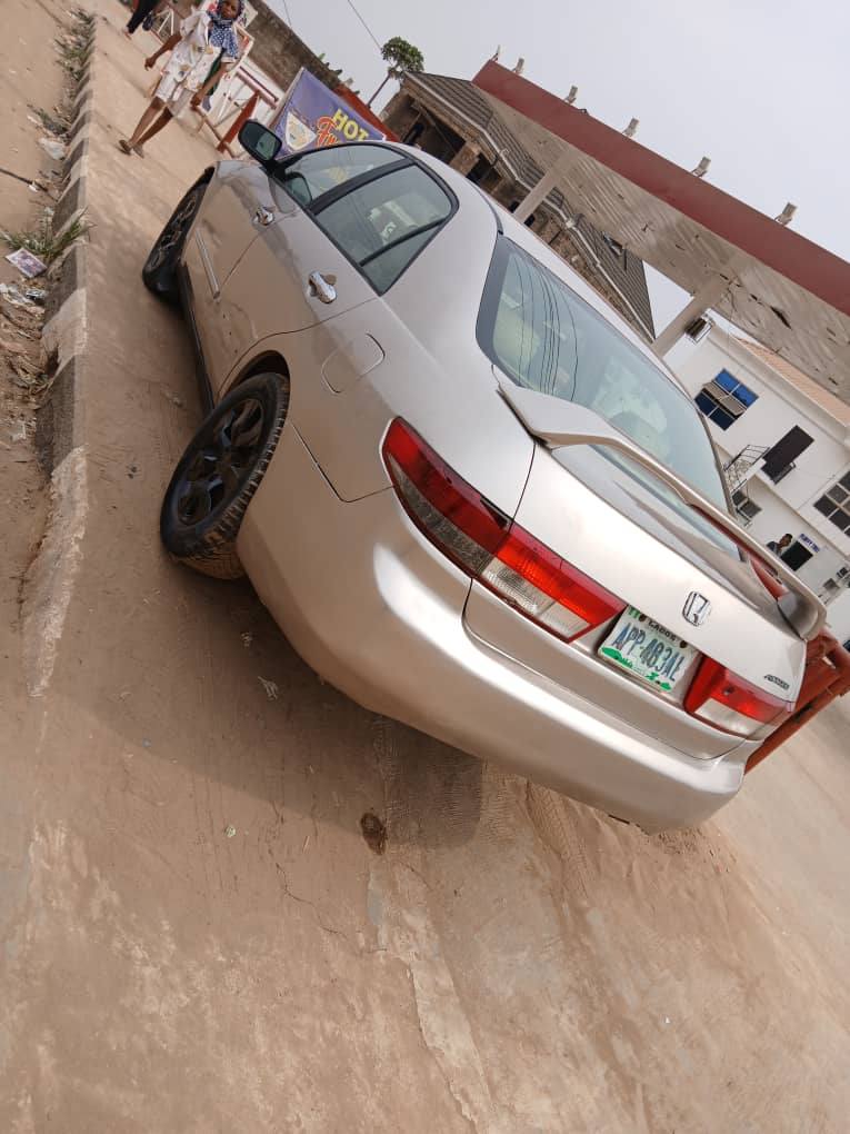 A picture of Honda Accord 2004 model 4plug Firstbody Extremely clean 07032131470