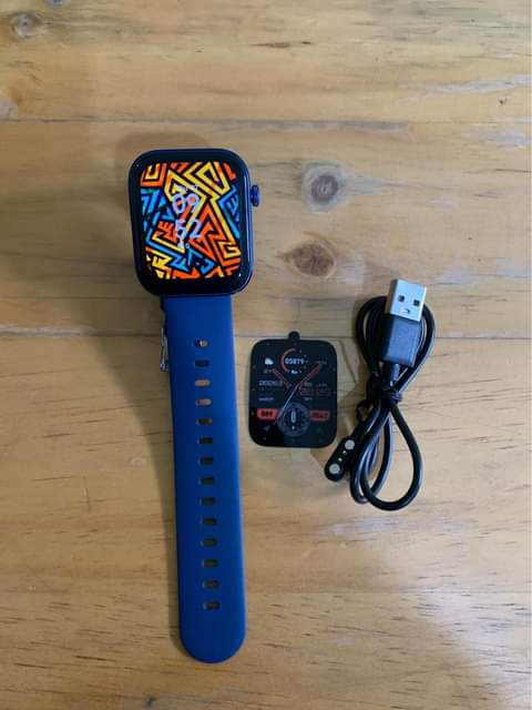 A picture of New Smartwatch FULLY BOXED 