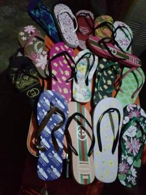 A picture of Ladies slippers