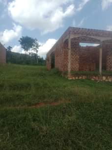 A picture of shell house for sale