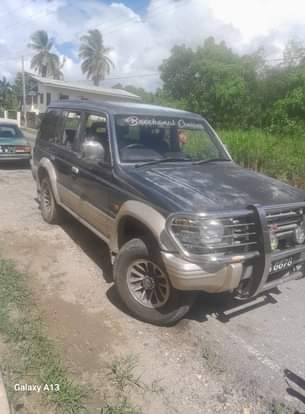 used mitsubishi pajero