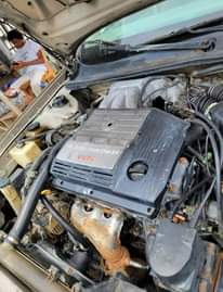 A picture of 2004 Toyota Avalon 2004