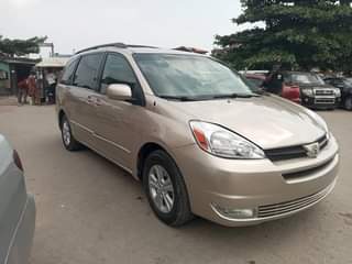 A picture of Toyota Sienna 06 First body Pan First Registered From TOKUNBO