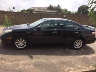 A picture of Lexus ES 300