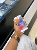 A picture of I phone 7 plain