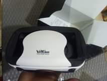 A picture of 3D Virtual Reality Helment 130000shs