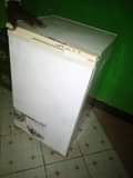 A picture of Nauza friji mlango mmoja haina shida yoyote hile LEC piga