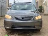 A picture of 2005 Toyota Camry Big For Nothing