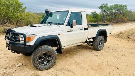 toyota land cruiser