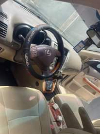 A picture of Lexus RX330