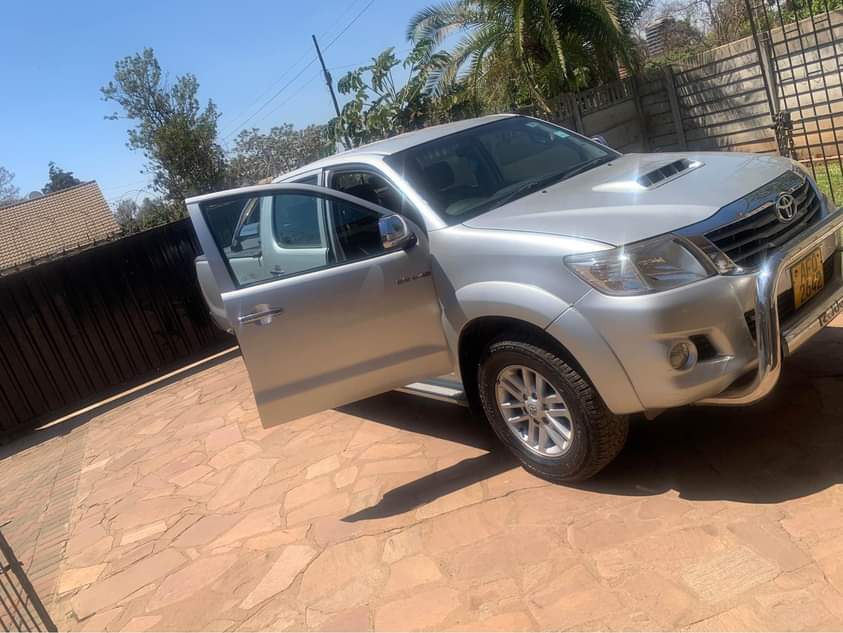 used toyota hilux