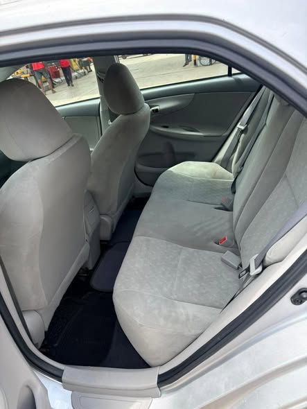 A picture of 2010 Toyota corolla