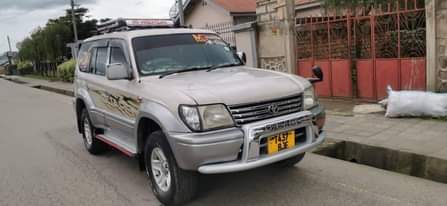 A picture of 2004 TOYOTA PRADO MCHAGA