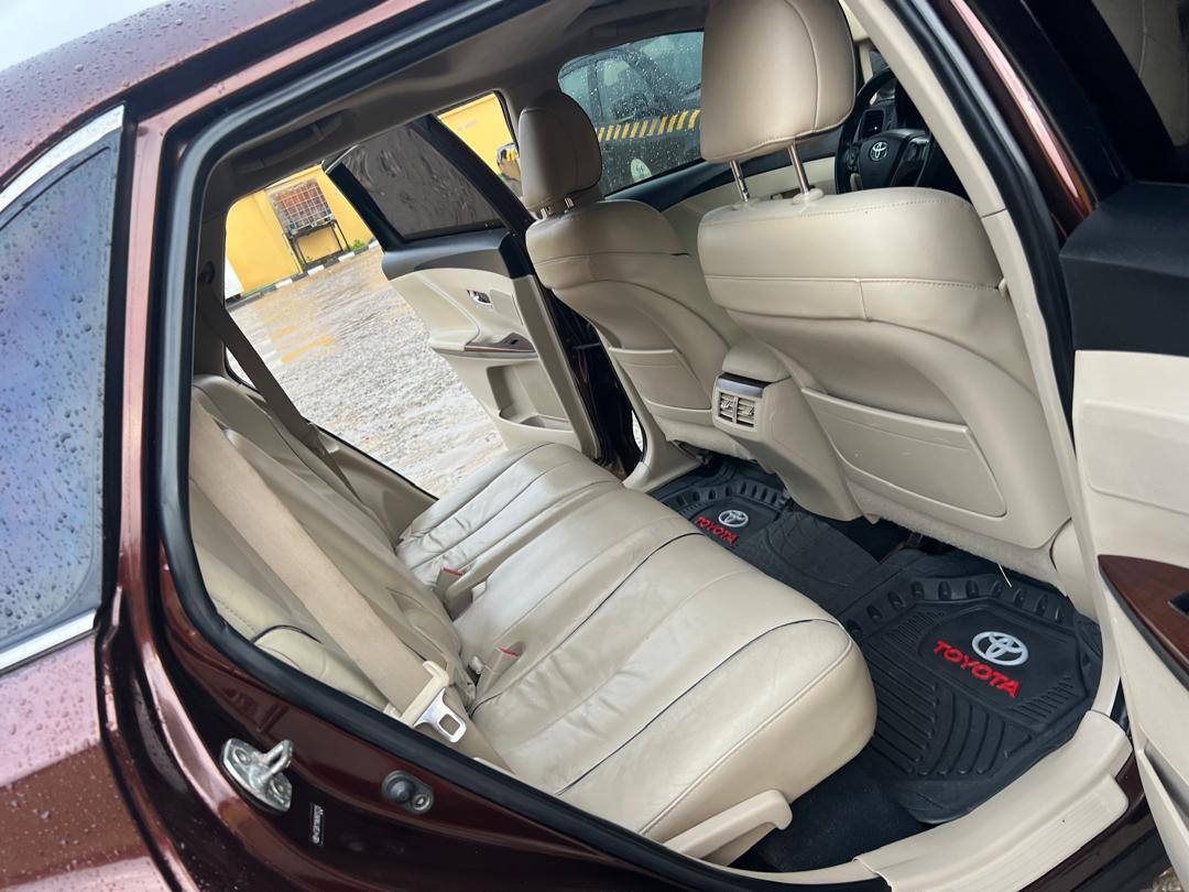 A picture of 2010 Toyota Venza Limited