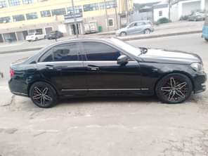 A picture of 2009 C300 for sale Engine Gear Ac chilling Price 7