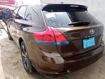 A picture of Untouched engine Toyota Venza with silent engine and gear Ac