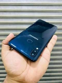 A picture of Samsung a10s....32 GB..2Gb ram.. 250k..call or WhatsApp..0704056575 0785069561