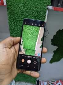 A picture of Samsung s9 plain gb 64