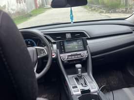 A picture of Few months registered 2016 Honda civic pure first body Fullest