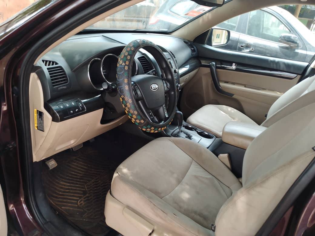 A picture of 2013 Kia Sorento Tokunbo Standard