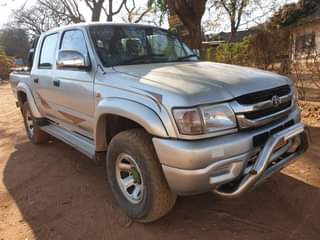 used toyota hilux