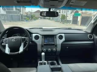 A picture of Toyota tundra 2015