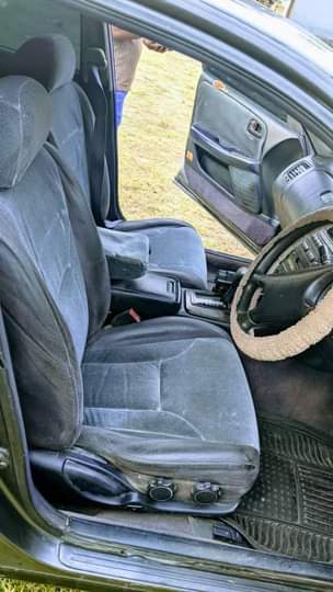 A picture of Toyota cresta Body saloon Colour dark blue Engine cc 1988