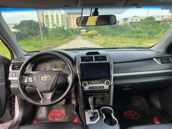 A picture of Toyota Camry 2016