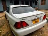 A picture of Toyota crown ATHLET DXR