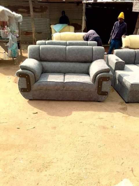 classifieds/furniture sofas