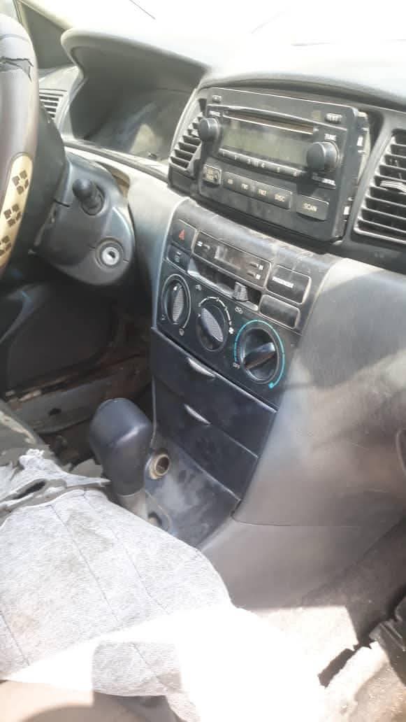 A picture of 2004 Toyota corolla